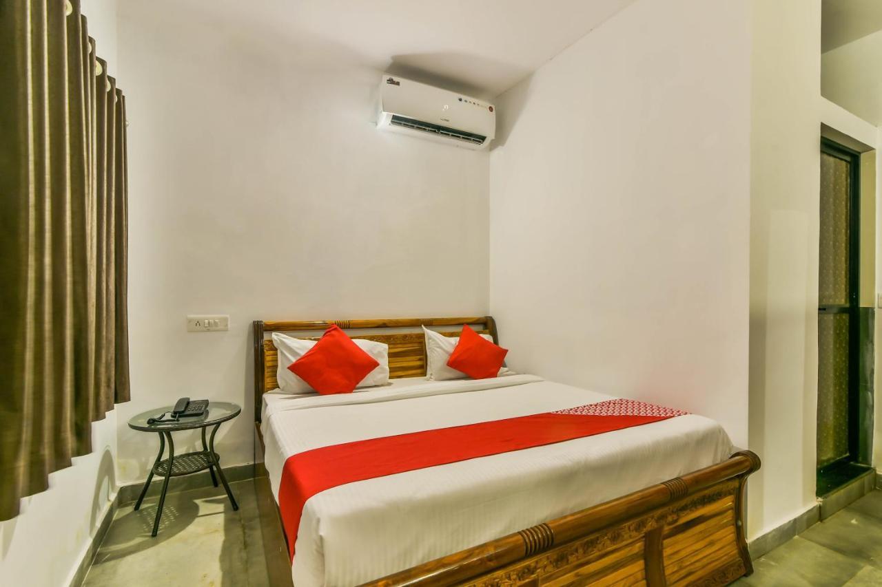 Collection O 15487 Ashoka King Hotel Mandrem Luaran gambar